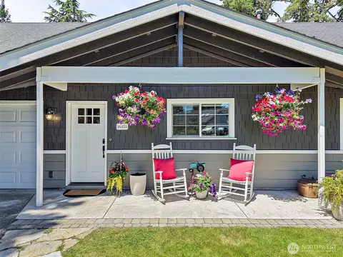 16355 130th Ave SE, Renton, WA 98058