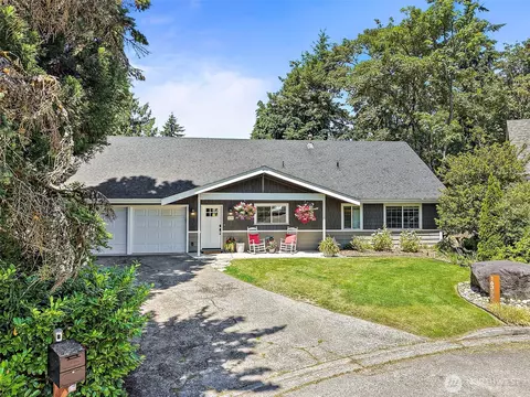 16355 130th Ave SE, Renton, WA 98058