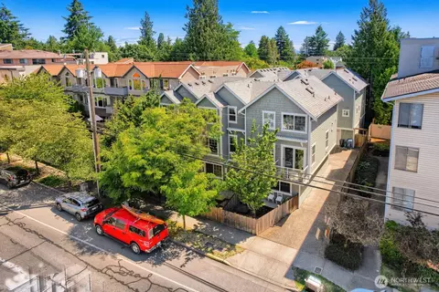11212 Greenwood Ave N #B, Seattle, WA 98133