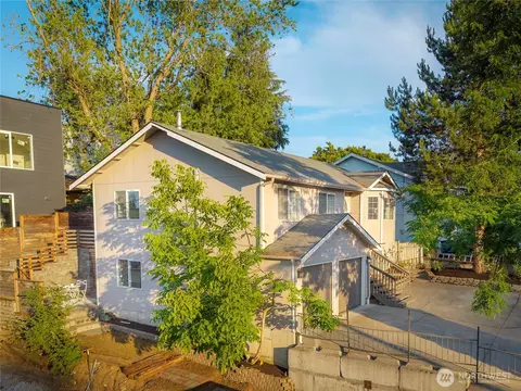 5050 35th Ave S, Seattle, WA 98118