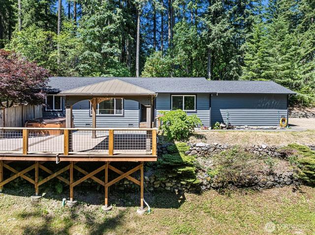 11435 Symes Rd NW, Bremerton, WA 98312