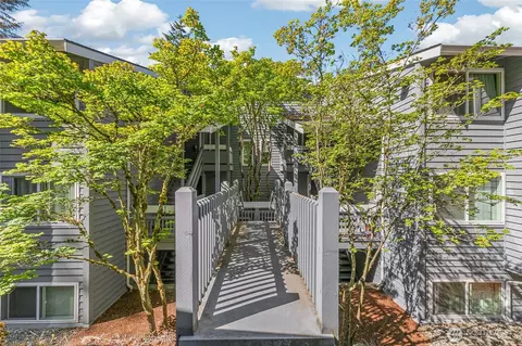 9398 Redmond-woodinville Rd NE #E126, Redmond, WA 98052