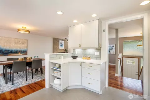 Kitchen - 10152 NE 204th St, Bothell, WA 98011 photo 1 of 3