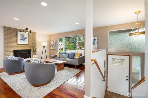 Entry Way - 10152 NE 204th St, Bothell, WA 98011 photo 1 of 1
