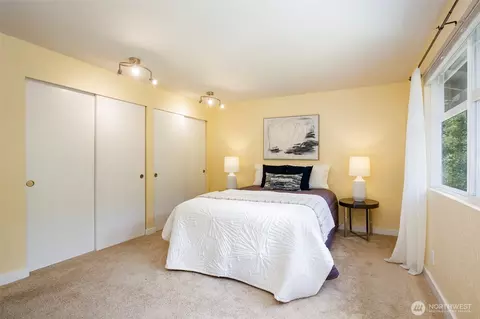 Bedroom - 10152 NE 204th St, Bothell, WA 98011 photo 1 of 5