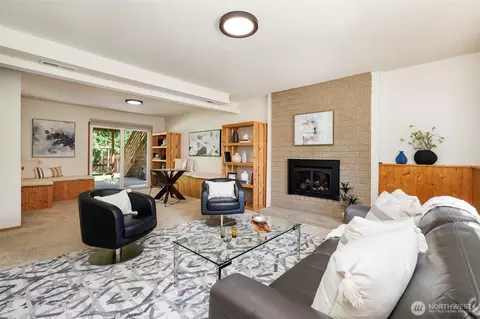 Living - 10152 NE 204th St, Bothell, WA 98011 photo 5 of 5