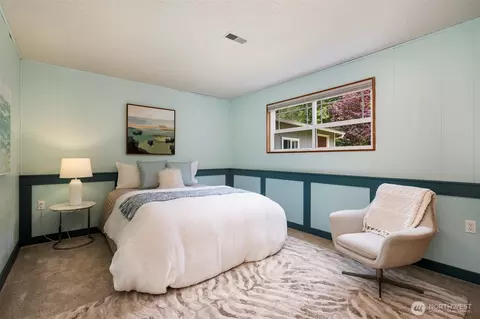 Bedroom - 10152 NE 204th St, Bothell, WA 98011 photo 5 of 5