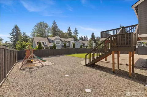 Exterior - 23433 3rd Ave SE, Bothell, WA 98021 photo 4 of 6