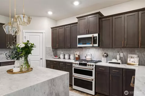 Kitchen - 507 186th Pl SW, Bothell, WA 98012 photo 3 of 5