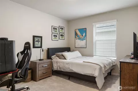 Bedroom - 507 186th Pl SW, Bothell, WA 98012 photo 5 of 7
