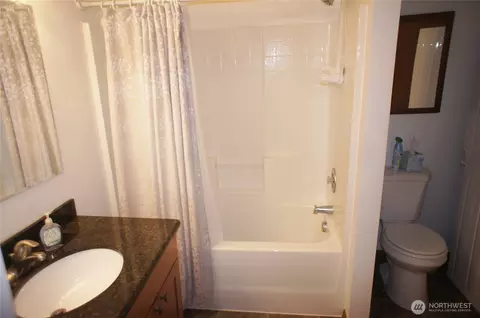 Bath - 5305 S 3rd Ave, Everett, WA 98203 photo 1 of 3