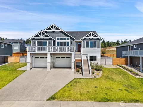 5416 Lonicera Dr, Blaine, WA 98230