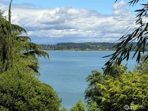 5462 Night Heron Dr, Blaine, WA 98230