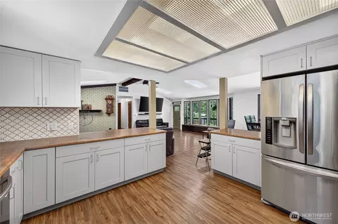Kitchen - 21005 197th Ave E, Orting, WA 98360 photo 3 of 3