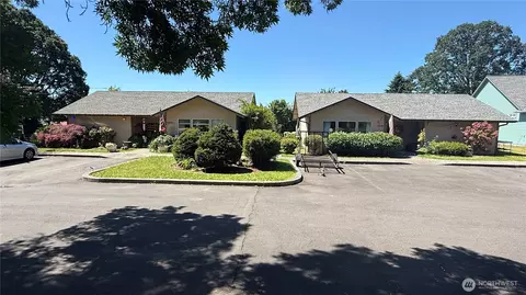 3205 Pacific Way, Longview, WA 98632