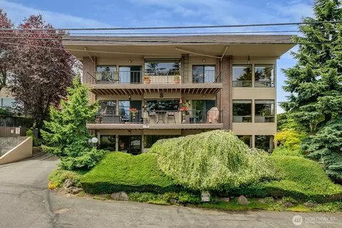 5120 Beaumont Dr #C, Everett, WA 98203