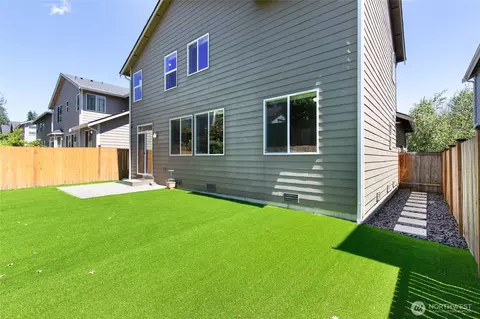Exterior - 16314 5th Ave SE, Bothell, WA 98012 photo 5 of 6