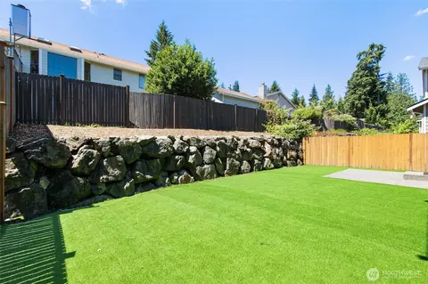 Exterior - 16314 5th Ave SE, Bothell, WA 98012 photo 6 of 6