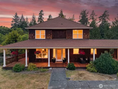 5413 Welfare Ave NE, Bainbridge Island, WA 98110