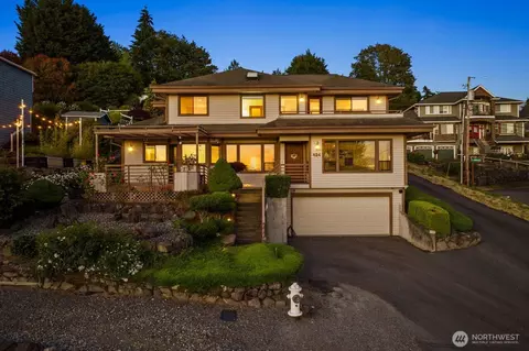 424 Alvord Ave N, Kent, WA 98030