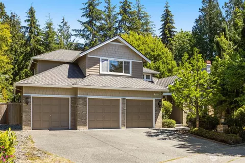 19303 Meridian Pl W, Bothell, WA 98012