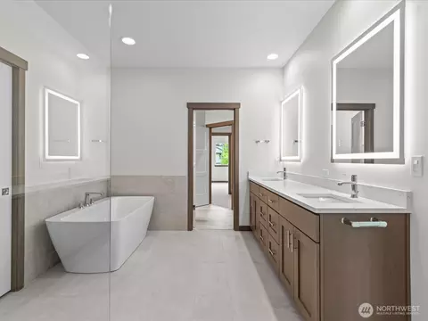 Bath - 9207 NE 175th St #B, Bothell, WA 98011 photo 4 of 7