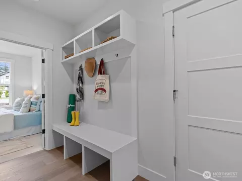 Entry Way - 9207 NE 175th St #B, Bothell, WA 98011 photo 1 of 1