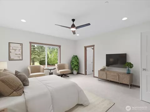 Bedroom - 9207 NE 175th St #B, Bothell, WA 98011 photo 2 of 4