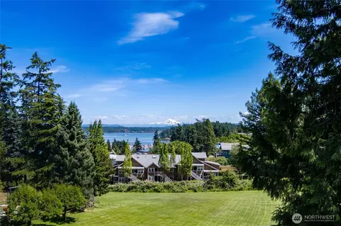 820 Guard St, Friday Harbor, WA 98250