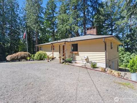 1125 Fish Pond Rd, Kelso, WA 98626