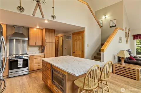 Kitchen - 161 Eagle View Dr, Ronald, WA 98940 photo 6 of 6