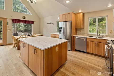 Kitchen - 161 Eagle View Dr, Ronald, WA 98940 photo 1 of 6