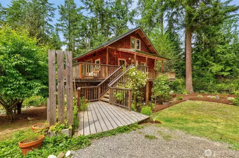 73 Middlepoint Rd, Port Townsend, WA 98368
