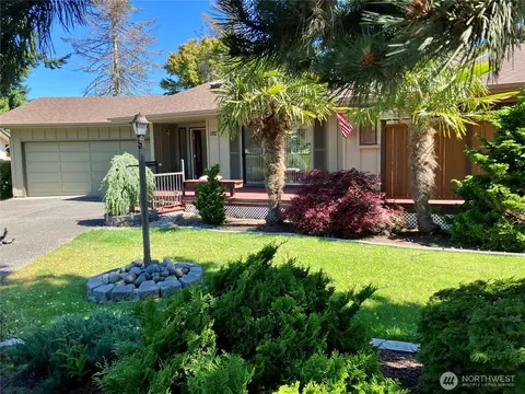 Exterior - 192 Hurricane Ridge Rd, Sequim, WA 98382 photo 2 of 4