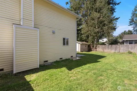 Exterior - 4 107th St SE, Everett, WA 98204 photo 4 of 7