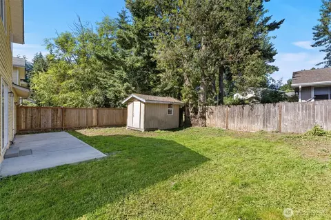 Exterior - 4 107th St SE, Everett, WA 98204 photo 5 of 7