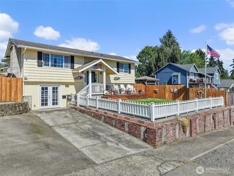 4610 N Defiance St, Tacoma, WA 98407