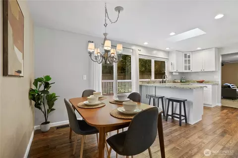 Dining - 1800 172nd St SE, Bothell, WA 98012 photo 1 of 2