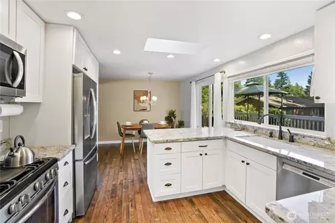 Kitchen - 1800 172nd St SE, Bothell, WA 98012 photo 3 of 3