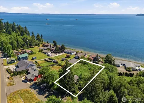191 Maple Ln, Port Ludlow, WA 98365