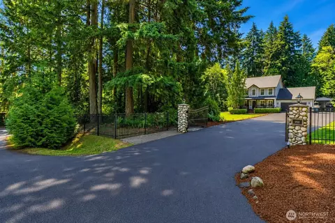 17122 45th St E, Bonney Lake, WA 98391