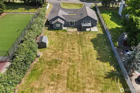 2406 Taylor St, Milton, WA 98354