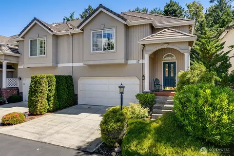 8221 53rd Ave W #17D, Mukilteo, WA 98275