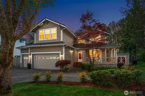 915 Snoqualm Pl, North Bend, WA 98045