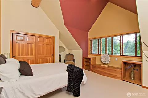 Bedroom - 35800 249th Ave SE, Enumclaw, WA 98022 photo 2 of 3