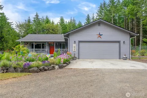 1825 W Deegan Rd E, Shelton, WA 98584