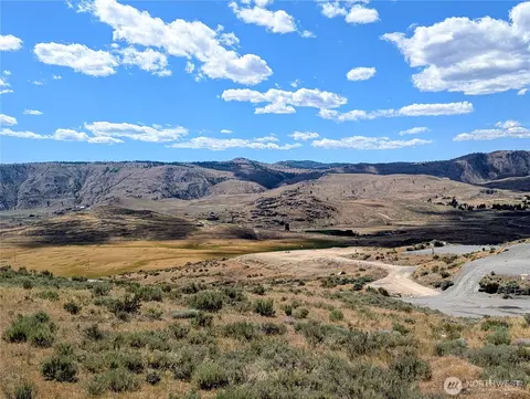 2 Azteca Short Plat, Brewster, WA 98812