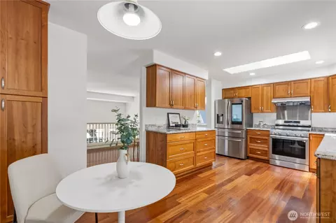 Kitchen - 3103 200th Pl SE, Bothell, WA 98012 photo 4 of 4