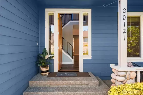 Entry Way - 20121 Bartlett Rd, Bothell, WA 98012 photo 1 of 2