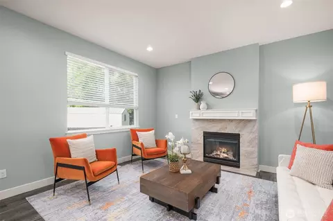 Living - 20121 Bartlett Rd, Bothell, WA 98012 photo 2 of 2